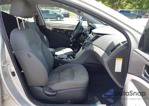 2014 Hyundai Sonata Hybrid from USA, damaged, VIN KMHEC4A4XEA116518